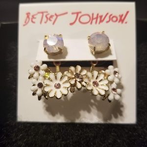 Earrings never worn So cute for spring